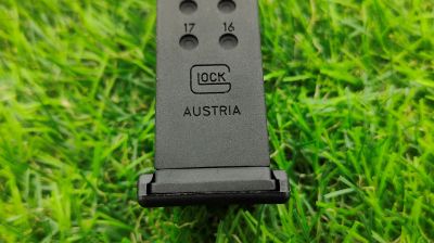 VFC/Umarex GBB Mag for Glock 17 Gen5 & Glock 45 22rds - Detail Image 3 © Copyright Zero One Airsoft
