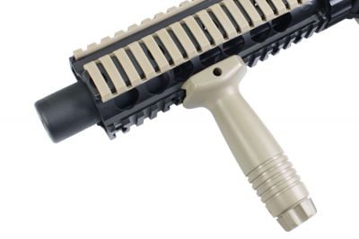 Aim Top Vertical Grip for RIS (Tan) - Detail Image 2 © Copyright Zero One Airsoft