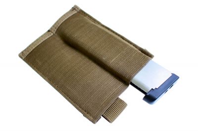 101 Inc MOLLE Elastic Double Pistol Mag Pouch (Coyote Tan) - Detail Image 3 © Copyright Zero One Airsoft