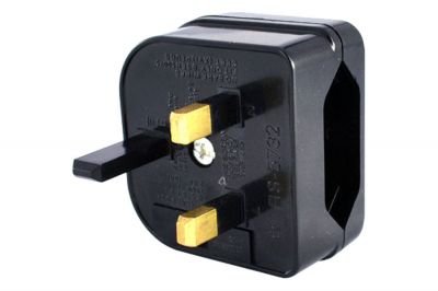 ZO EU to UK Plug Adaptor with 3A Fuse (Black) - Detail Image 1 © Copyright Zero One Airsoft