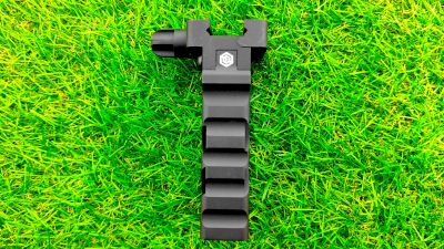 ZO Ultralight Vertical Grip for RIS (Black) - Detail Image 2 © Copyright Zero One Airsoft
