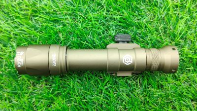 ZO CREE LED Z600C Weapon Light (Dark Earth) - Detail Image 1 © Copyright Zero One Airsoft
