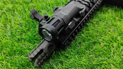 ZO Tactical Weapon Light with Strobe (Black) - Detail Image 8 © Copyright Zero One Airsoft