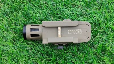ZO Tactical Weapon Light with Strobe (Dark Earth) - Detail Image 2 © Copyright Zero One Airsoft