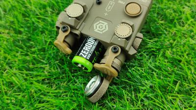 ZO DBAL-A2 Weapon Light with Red Laser (DE) - Detail Image 4 © Copyright Zero One Airsoft