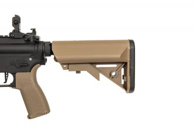 Specna Arms AEG SA-E07 EDGE 2.0 Carbine (Black & Tan) - Detail Image 7 © Copyright Zero One Airsoft