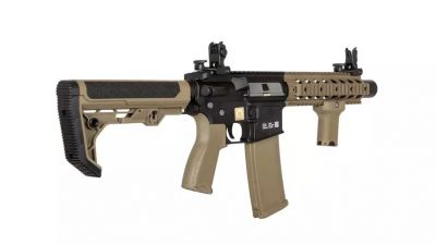 Specna Arms AEG SA-E05 EDGE Carbine Light Ops (Black & Tan) - Detail Image 5 © Copyright Zero One Airsoft
