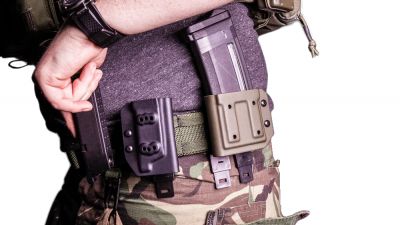 Kydex Customs MOLLE Magazine Carrier for Glock (Black) - Detail Image 2 © Copyright Zero One Airsoft