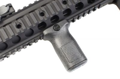 PTS EPF-2 Stubby Vertical Grip for RIS (Black) - Detail Image 3 © Copyright Zero One Airsoft