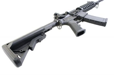 VFC/Cybergun GBB Colt RIS M4 - Detail Image 7 © Copyright Zero One Airsoft