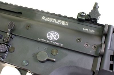 VFC/Cybergun GBBR SCAR-H (Black) - Detail Image 5 © Copyright Zero One Airsoft