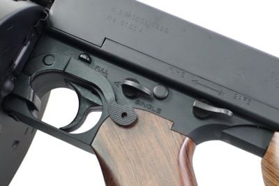 King Arms AEG M1928 Chicago (Imitation Wood) - Detail Image 6 © Copyright Zero One Airsoft