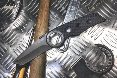 Gerber Remix Tactical Folding Knife with Belt Clip - Detail Image 4 © Copyright Zero One Airsoft