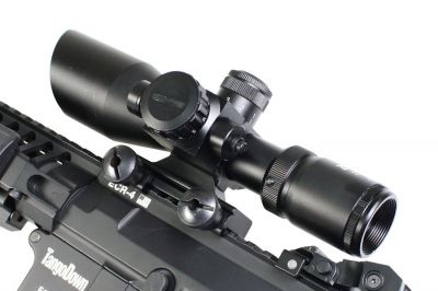 Luger 2.5-10x40E Sniper Reticle with Laser - Detail Image 6 © Copyright Zero One Airsoft