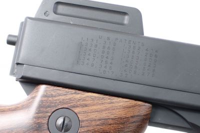 King Arms AEG M1928 Chicago (Imitation Wood) - Detail Image 5 © Copyright Zero One Airsoft