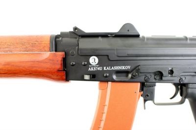 CYMA/Cybergun AEG Kalashnikov AKS74U Full Metal & Wood - Detail Image 3 © Copyright Zero One Airsoft