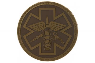 101 Inc PVC Velcro Patch "Paramedic" (Dark Earth) - Detail Image 1 &copy; Copyright Zero One Airsoft