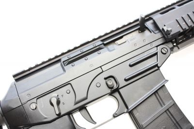 King Arms AEG SG556 Shorty RIS - Detail Image 4 © Copyright Zero One Airsoft