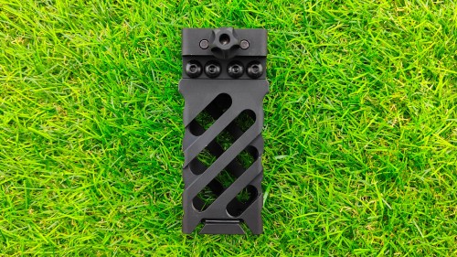ZO Ultralight Vertical Grip for RIS (Black) - © Copyright Zero One Airsoft