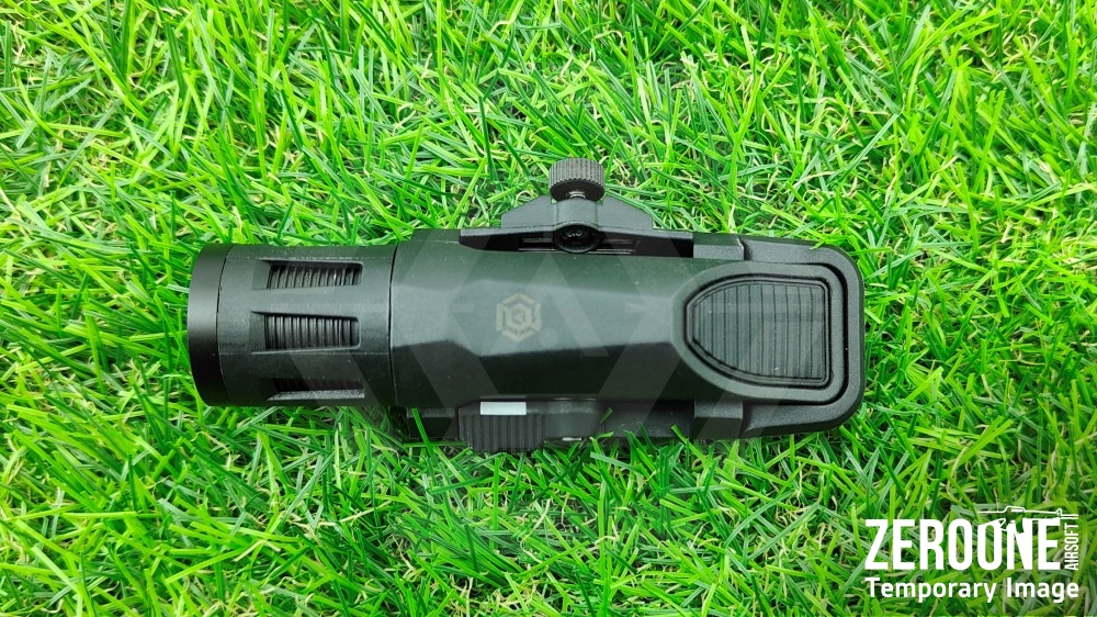 ZO Tactical Weapon Light with Strobe (Black) - Main Image © Copyright Zero One Airsoft