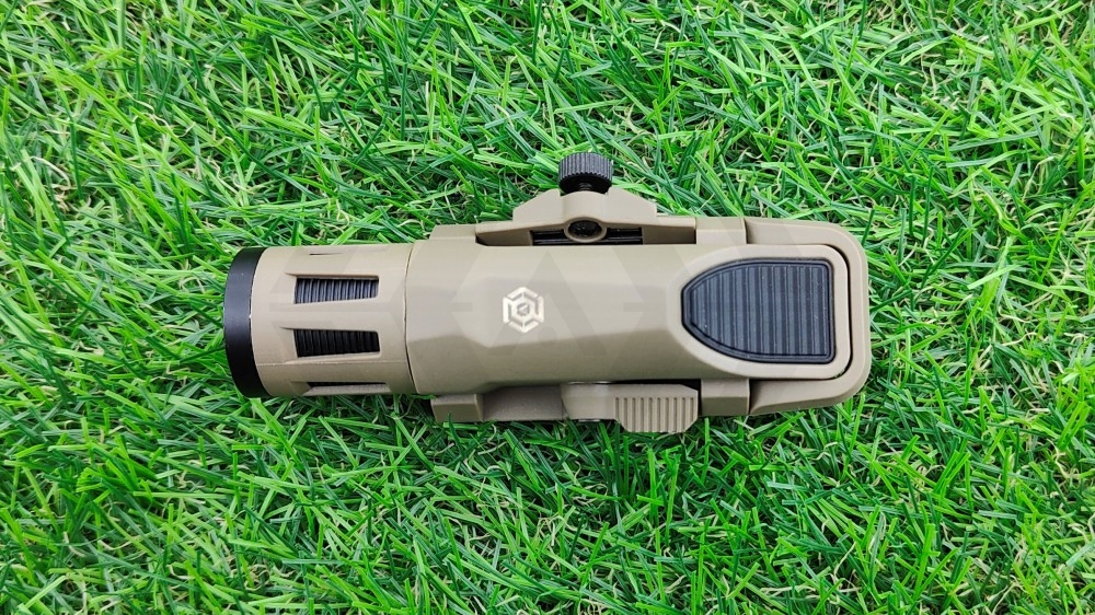 ZO Tactical Weapon Light with Strobe (Dark Earth) - Main Image © Copyright Zero One Airsoft